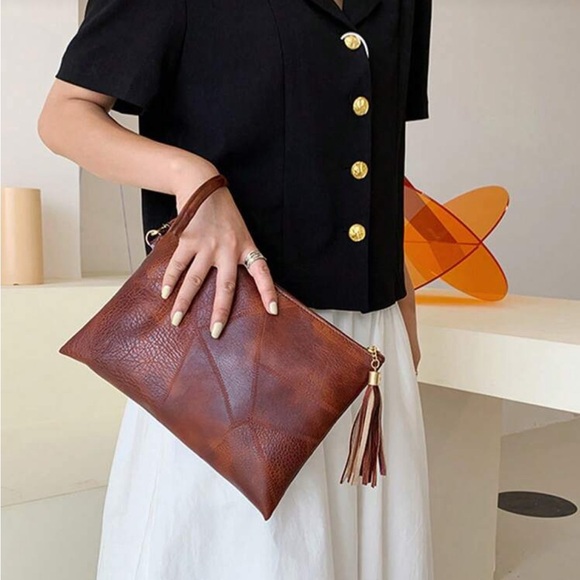 Soft Texture Vintage Style Brown Clutch - Picture 2 of 5